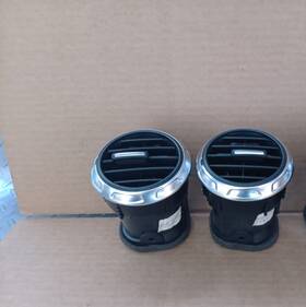 04945-004 Audi 2008-2014 Oem Tt Genuine Front Dash Air / Heat Vents X2