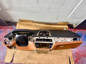 7992325 Bmw M5 F90 Front Hud Aragon Brown Leather Dashboard Dash Panel 2018 - 2023 Oem