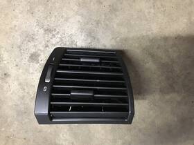 8402216 Bmw 2005 00-06 X5 E53 Front Right Passenger Dash Air Vent Free Shipping