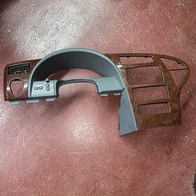 10339869 Buick 2006 2007 Rendezvous Cx Front Center Dash Speedometer Radio Bezel Used