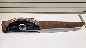 22831033 Buick 08-12 Enclave Center Dash Clock Instrument Panel Trim Woodgrain Silver