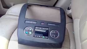 251-00335 Buick Dash Radio Trim Bezel With Temp Control Fits 09-12 Enclave 473502