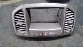 254.gm4r13 Buick Regal 2013 Dash Bezel 835439