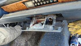 25629620 Buick 1992-1993 Lesabre Ash Tray Assembly Oem Slide Out Dash Blue