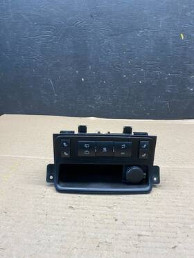 25875674 Buick 2008 To 2012 Enclave Center Console Switch Panel Bezel Power Outlet J4754