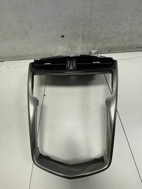 Cadillac 131.gm6r15 2015 Cts Center Dash Instrument Panel Hvac Vent Grille With Trim Oem
