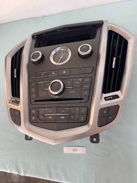 20882398 Cadillac 2010-2012 Srx Center Dash Radio Climate Control Air Vent Bezel Panel