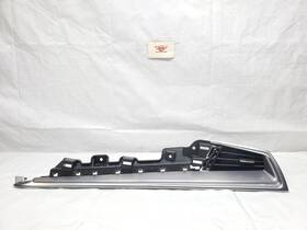 23473331 Cadillac 2017-2025 Xt5 Front Right Passenger Air Vent Grille With Trim Bezel Oem