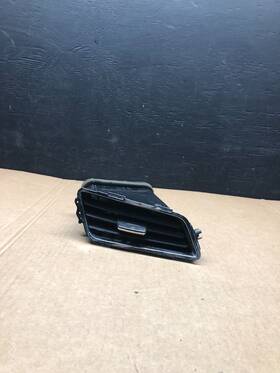 605088 Cadillac 2008 - 2012 Cts Right Passenger Dash Ac Air Vent Bezel Oem H1586 Dg1