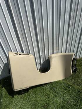 84199856 Cadillac Xt5 Dash Dashboard Left Side Knee Bolster Trim Cover Panel Oem 17-22