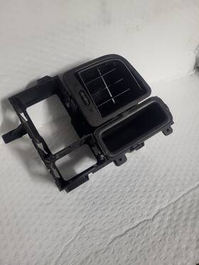 1503414 Chevrolet 2003-2006 Chevy Silverado Sierra Tahoe Driver Side Bezel And Air Vent