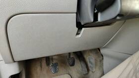 15834790 Chevrolet 2006-2011 Chevy Hhr Lower Dash Under Column Knee Bolster Trim Panel Oem Gray 14b