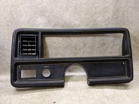 254.gm1n79 Chevrolet Cluster Bezel Dash Trim Fits 1978 1979 1980 1981 El Camino Malibu G135