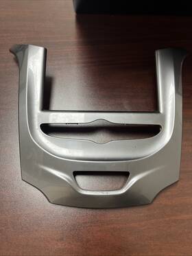 544954691 Chevrolet 16 - 18 Cruze Center Dash Radio Bezel Oem