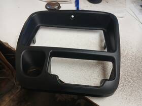 73815-65d10 Chevrolet 99-04 Tracker Center Dash Radio Cover Bezel Oem