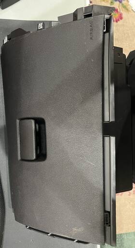 84122176 Chevrolet 2016-2019 Cruze Dash Front Right Side Glove Box Compartment Oem