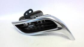84799963 Chevrolet Right Center Dash Dashboard Ac Air Vent Grille Oem 2019 - 2023 Equinox