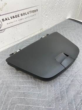 95316193 Chevrolet 2011-2014 Chevy Cruze Dash Panel Storage Compartment Assembly 8-162