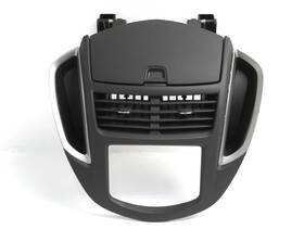 95381515 Chevrolet 2015-2016 Trax Center Dash Radio Climate Air Vent Trim Bezel Oem #38c