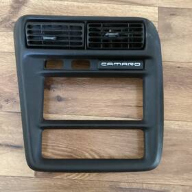 10415539 Chevrolet/camaro 1997-2002 Dash Radio Hvac Bezel Vents Fog Light And Asr Switches