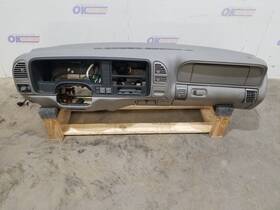 251-00834 Chevrolet Truck 99 1999 Chevy Tahoe Ls Dash Panel Assembly Gray