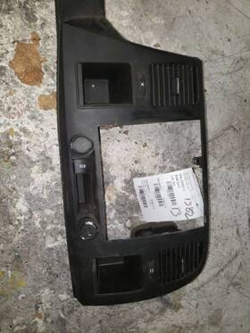 254.gm8x13 Chevrolet Truck 2007-2013 Silvrdo 1500 Radio Bezel 134251