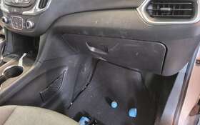 260.gm8d18 Chevrolet Truck Equinox 2018 Glove Box 260.gm8d18 Chevrolet Truck Equinox 2018 Glove Box