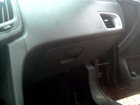 260.gm8l11 Chevrolet Truck Equinox 2011 Glove Box