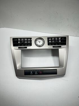1000470 Chrysler 2007-2010 Sebring Center Dash Radio Trim Bezel With Vent Oem Silver T5