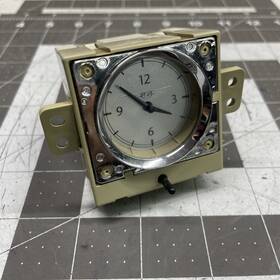 4602626ad Chrysler 2006 2010 300c Center Dash Mounted Analog Clock Oem 4602626ad Chrysler 2006 2010 300c Center Dash Mounted Analog Clock Oem