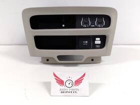 7el121d2aa Chrysler 22 Pacifica Dash Aux Usb Charger Port Storage Tray Bin Oem
