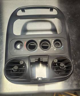 Oud19xdvae Chrysler 01-05 Pt Cruiser Front Center Bezel Dash Radio Ac Air Vent Trim Panel Oud19xdvae Chrysler 01-05 Pt Cruiser Front Center Bezel Dash Radio Ac Air Vent Trim Panel