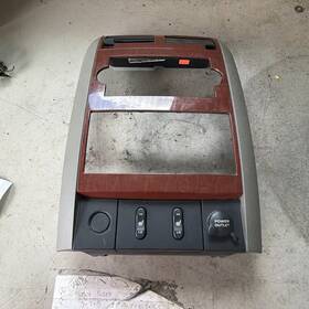 Dodge 1040890ad 2005 Durango Center Radio Climate Control Bezel Woodgrain