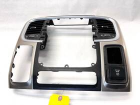 1vy951x9ab Dodge 13-18 Ram 2500 3500 Dashboard Instrument Panel Center Console Trim Oem