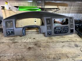 5gm76trmab Dodge 2001-2003 Durango Radio Dash Gauge Bezel Assembly Gray With Climate Control