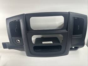 5gt17dx9aa Dodge 2002 2003 2004 2005 Ram 1500 2500 Radio A/c Dash Climate Control Bezel