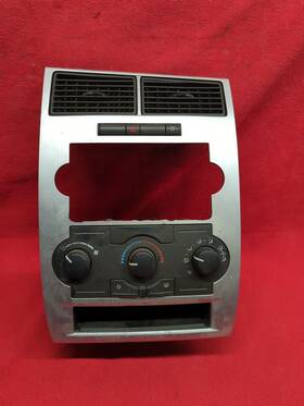 6h162596 Dodge 2006 2007 Charger Magnum Center Dash Instrument Radio Climate Bezel Trim