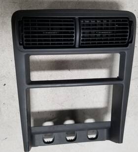 1r3x6304302adz Ford 2001 02 03 2004 Mustang Center Dash Vents Radio Bezel Black