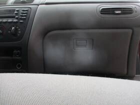 260.fd1u05 Ford Taurus 2005 Glove Box 1586909