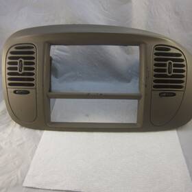 3l34-1604302-baw Ford 97 98 99 00 01 02 03 F-150 Expedition Dash Air Vents Radio Bezel Beige Oem
