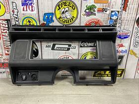 E4hb-60044d70-ea Ford 80-94 F600 F700 Dash Bezel Gauge Cluster Trim Panel Oem