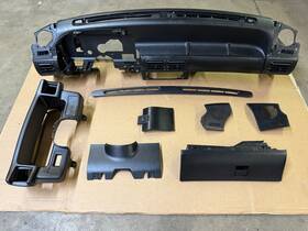 E7zb-6104326-awa Ford 87-89 Mustang Black Dash Complete With Trim Pad And Vents Glove Box Factory Oem