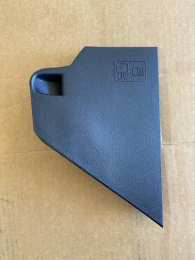 Fr3b-63020c62-agw Ford 15-17 Mustang Gt Passenger Fuse Panel Cover E7 020 027 004
