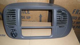 Xl14-7804302-bjw Ford 1997 - 2003 F-150 Expedition Center Dash Radio Trim 4x4 Switch And Vents