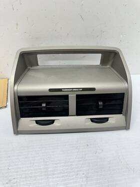 Zzca-64-931-70 Ford 08-12 Escape Mariner Tribute Center Dash Bezel Trim A/c Air Vents Silver Oem