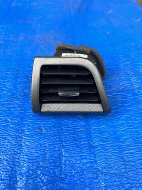Ds73f018b09brwoem Fusion 2017-2020 Ford Front Dashboard Left Side Air Vent