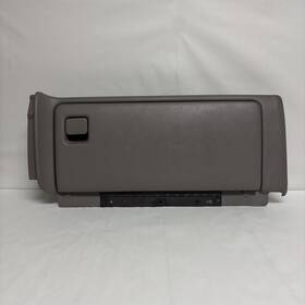 10370190 General Motors 03-06 Silverado Sierra Glove Box Door And Surround Console Swap Gray 92
