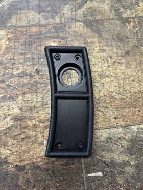 14028092 General Motors 1982-89 Camaro Dash Cigarette Lighter Bezel Trim Plate Non Defrost Oem Gm