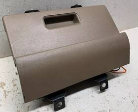 15590566 General Motors 1988-1994 Used Chevy Gmc Ck 1500 2500 3500 Truck Dash Ash Tray Assembly Tan