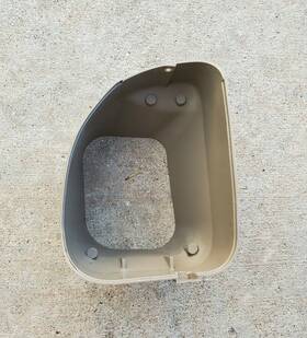 15959762 General Motors 1995-1999 Chevrolet Silverado Tahoe Suburban Dash Ac Vent Housing Lh Oem Beige